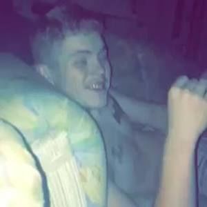 Meet your Posher, Devin